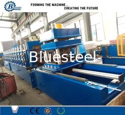 Doğru Kesme Korkuluk Rulo Şekillendirme Makinesi 7.5KW Motor Gücü 45 # Çelik Rulo Malzemesi