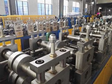 Yüksek Hacimli Mükemmel Çelik Stud Formasyon Makinesi 380v / 3 Faz / 50hz