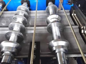 Max 15m/min Fast Standing Seam Roll Forming Machine 7.5m*1.2m*1.5m Çatı paneli şekillendirme için