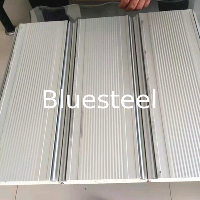 Pu Sandviç Panel Garaj Kapısı Rulo Perde Rulo Formasyon Makinesi Etkili