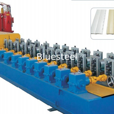 PLC Kontrol Sistemiyle Özel Çelik Alüminyum Rol Çaprak Kapı Makinesi